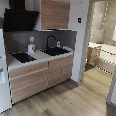 Campingplatz Bungalovy U Lipna - Adam A Eva Černá v Pošumaví