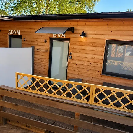 Campingplatz Bungalovy U Lipna - Adam A Eva
