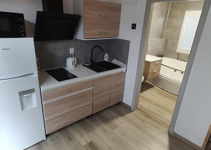 Kemping Bungalovy U Lipna - Adam A Eva Černá v Pošumaví